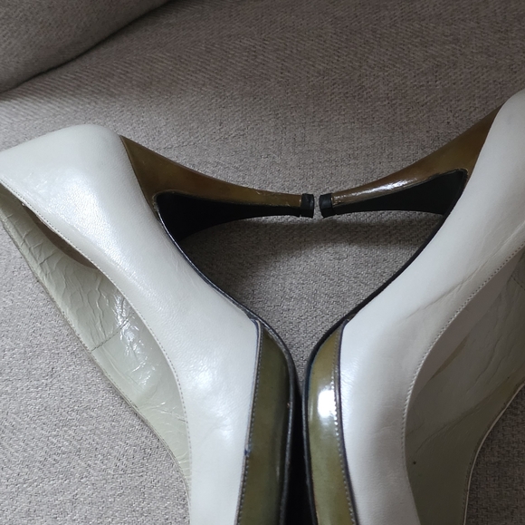 Sesto Meucci Elegant Gray and Black Heels - Picture 7 of 16